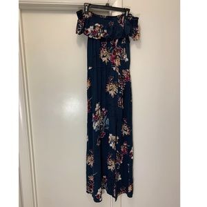 Long, navy blue off-the-shoulder dress